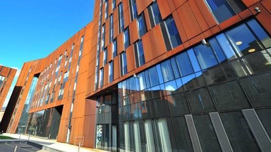 جامعة ليدز باكيت