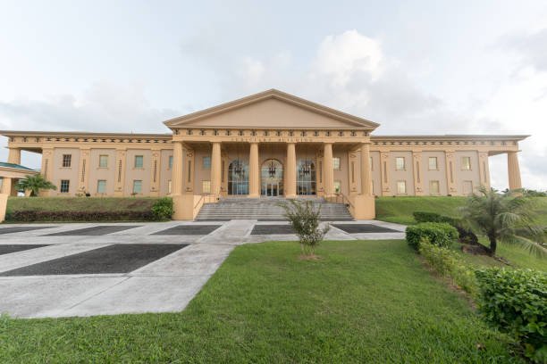 جامعة ماكموري