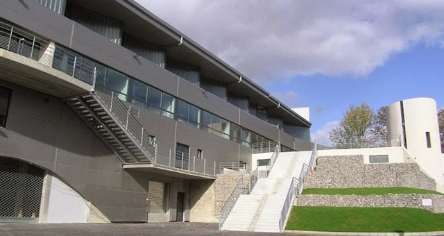 مدرسة تصميم فرنسية خاصة