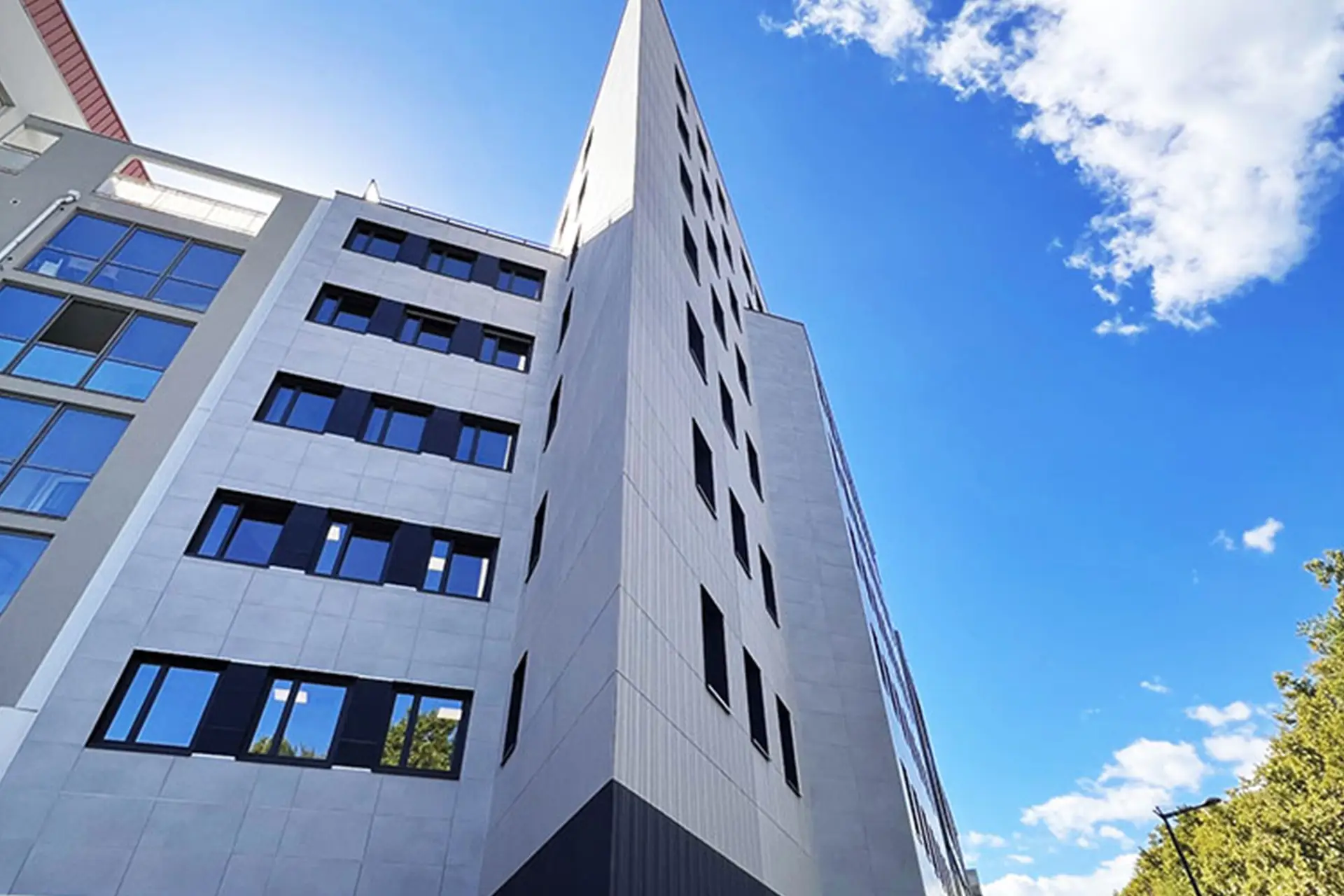 ECEMA BUSINESS SCHOOL