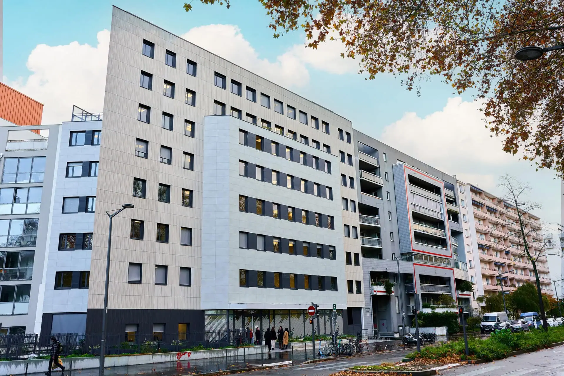 مدرسة إيسيما لإدارة الأعمال