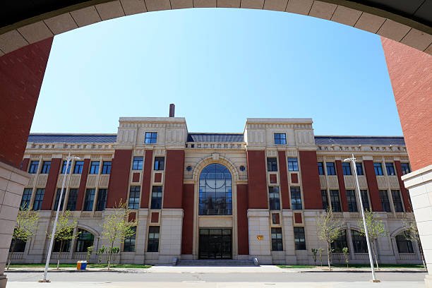 جامعة شو إكسبوننشال