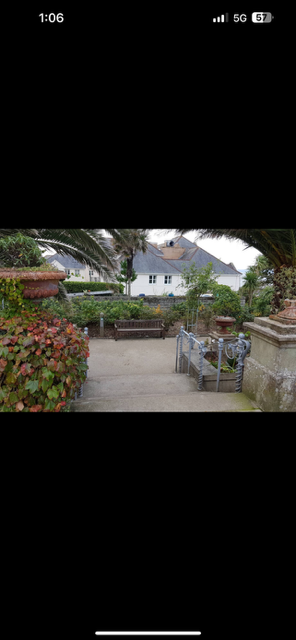 جامعة فالموث (المملكة المتحدة)