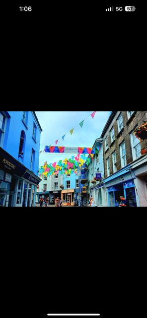 جامعة فالموث (المملكة المتحدة)